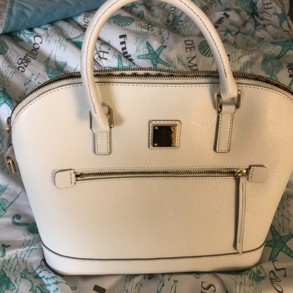 Like New Dooney & Bourke Saffiano Domed Satchel